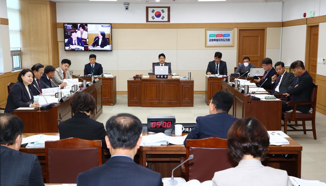 '제342회 제6차 기획행정위원회' 게시글의 사진(2) '2025-11-26 제342회 제6차 기획행정위원회 (2).jpg'