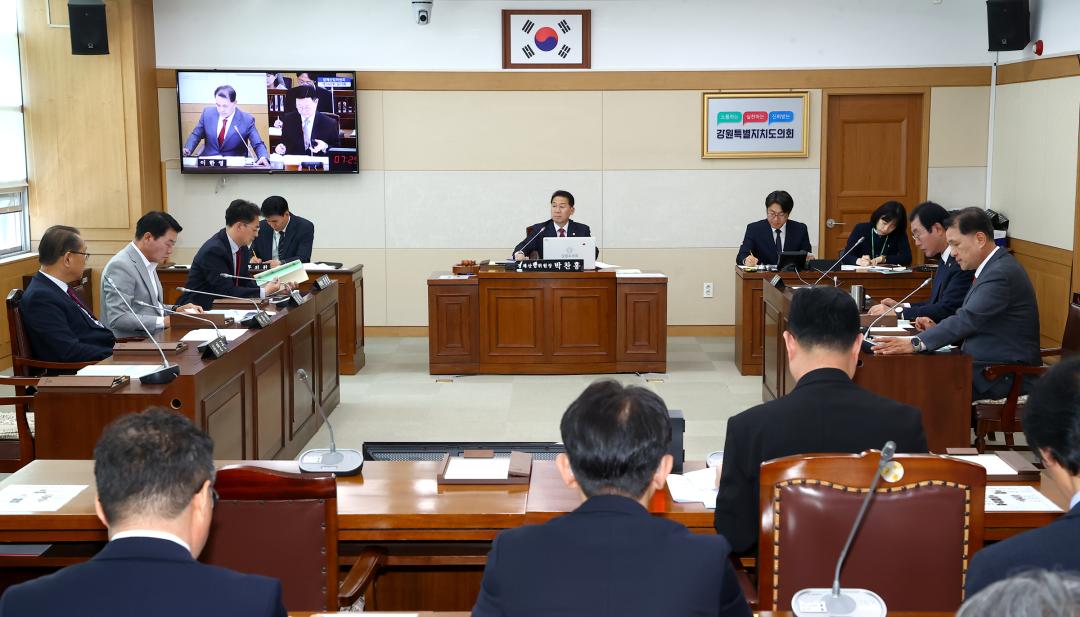 '제345회 제1차 경제산업위원회' 게시글의 사진(11) '2026-04-27 제345회 제1차 경제산업위원회 (11).jpg'