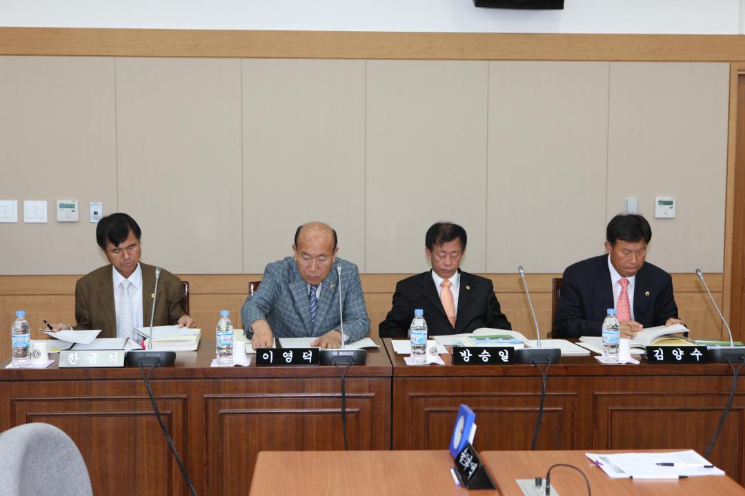 '206회 농림수산위원회 행정사무감사' 게시글의 사진(3) '2010-11-17 206회 농림수산위원회 행정사무감사 (3).jpg'