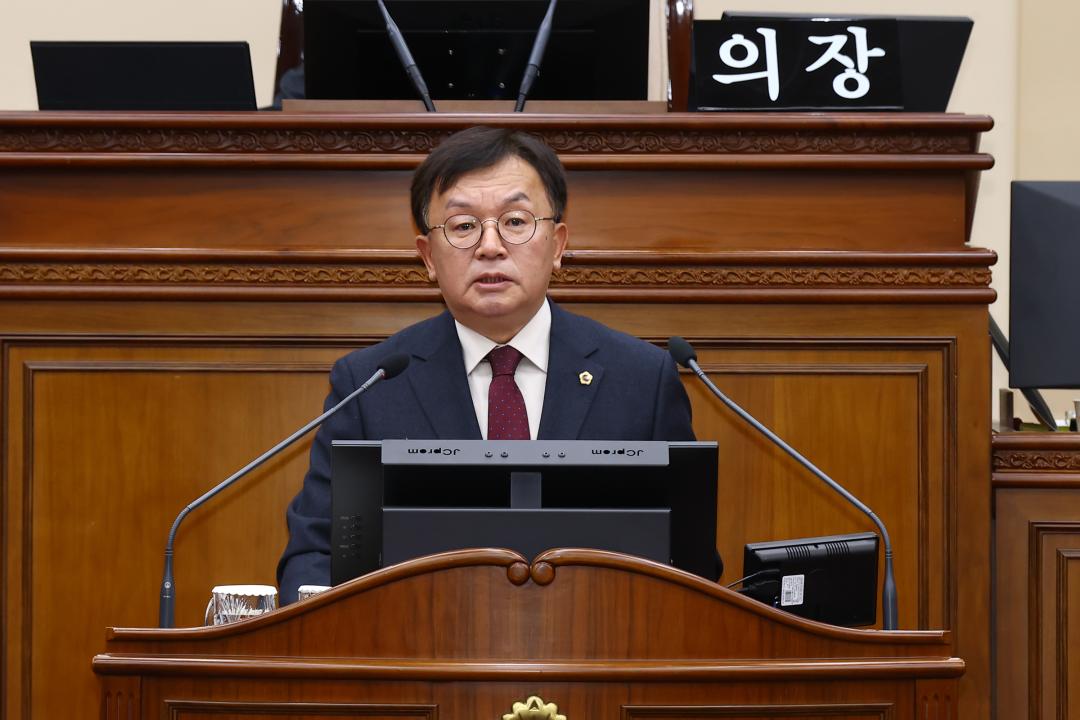 '제344회 제3차 본회의' 게시글의 사진(57) '2026-04-03 제344회 제3차 본회의 (58) 5분자유발언 이무철의원.jpg'