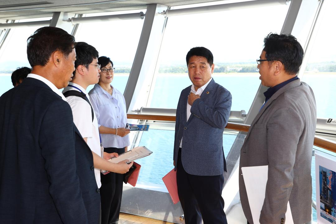 '강원특별자치도의회 한일국제교류협회 2025년 일본 돗토리현 방문' 게시글의 사진(9) '2025-07-28 강원특별자치도의회 한일국제교류협회 2025년 일본 돗토리현 방문 (10)_01_사카이항 관리조합.jpg'