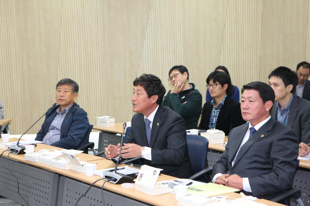 '제4회 강아리 세미나' 게시글의 사진(5) '2015-11-02 제4회 강아리 세미나 (5).jpg'