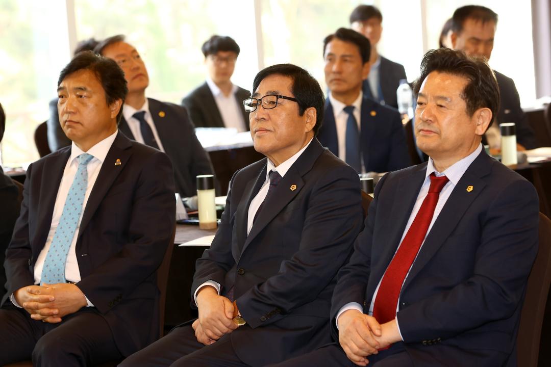 '대한민국 시도의회운영위원장협의회 제10대 후반기 제8차 정기회' 게시글의 사진(91) '2024-05-16 대한민국 시도의회운영위원장협의회 제10대 후반기 제8차 정기회 (93).jpg'