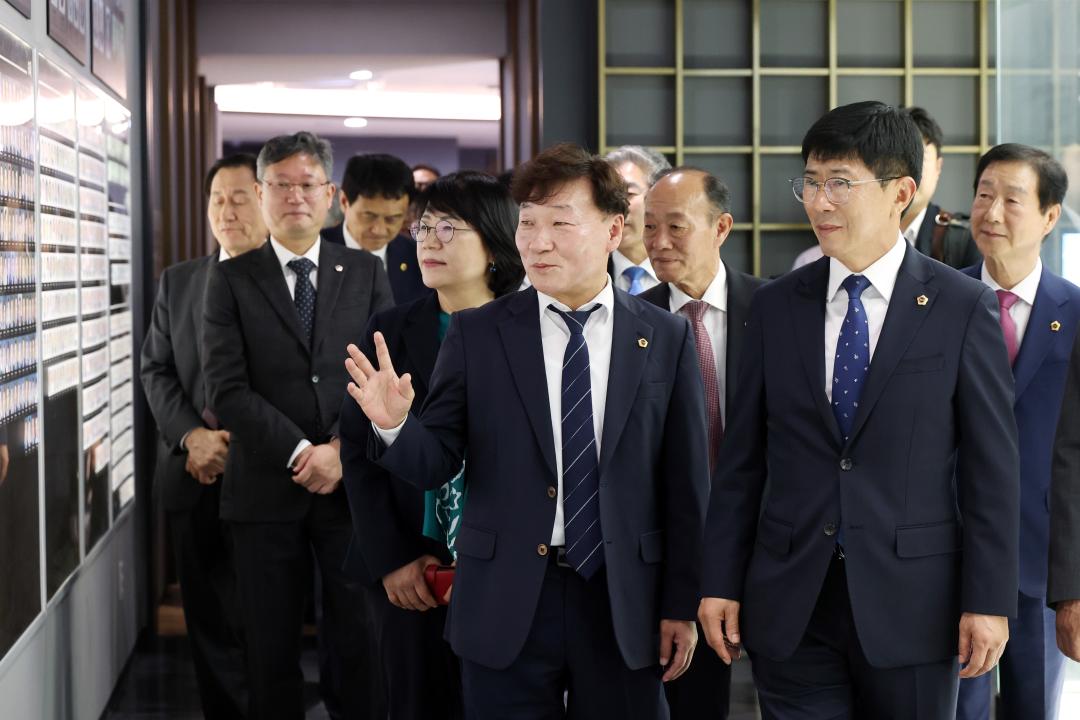 '대한민국시도의회의장협의회 2026년 제6차 임시회' 게시글의 사진(39) '2026-09-29 대한민국시도의회의장협의회 2026년 제6차 임시회 (39).jpg'