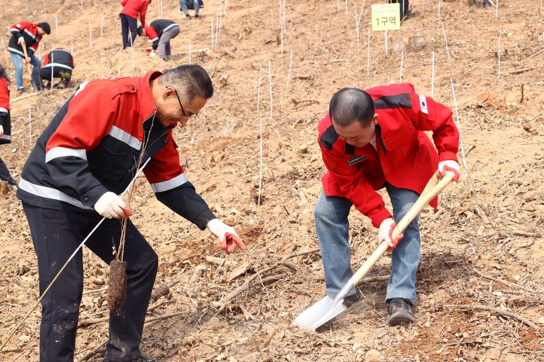'제81회 식목일 기념행사' 게시글의 사진(17) '2026-03-27 제81회 식목일 기념행사 (17).jpg'
