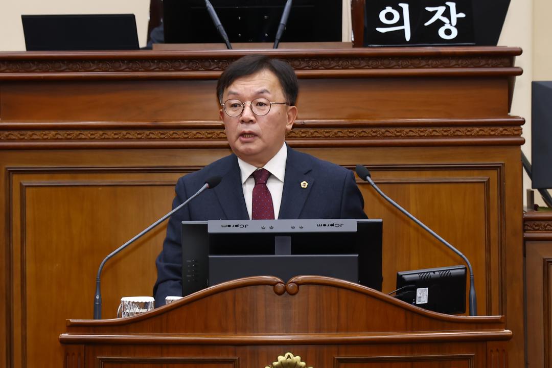 '제344회 제3차 본회의' 게시글의 사진(53) '2026-04-03 제344회 제3차 본회의 (54) 5분자유발언 이무철의원.jpg'