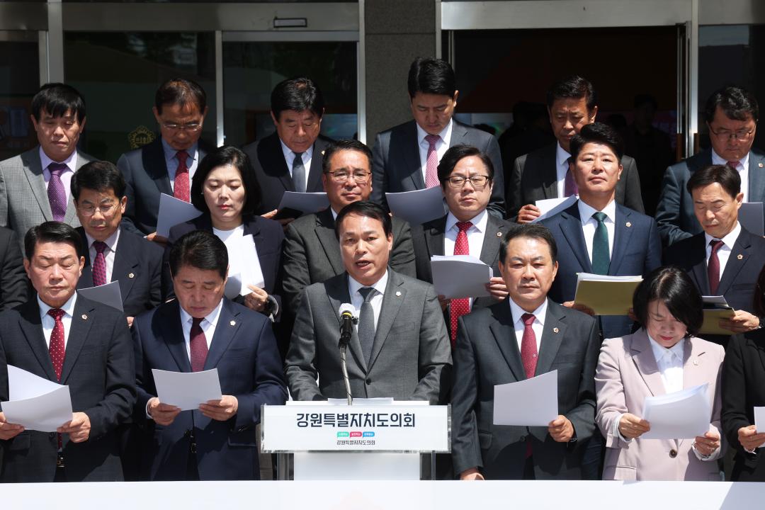 '군,관 소방응급 협력 강화를 위한 국방 환자관리 훈령 개정 촉구 결의' 게시글의 사진(3) '2025-04-15 군,관 소방응급 협력 강화를 위한 국방 환자관리 훈령 개정 촉구 결의 (2).jpg'