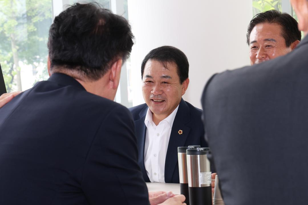 '강원형 바이오헬스 클러스터 구축 발전전략 모색 심포지엄' 게시글의 사진(5) '2024-07-25 강원형 바이오헬스 클러스터 구축 발전전략 모색 심포지엄 (4).jpg'