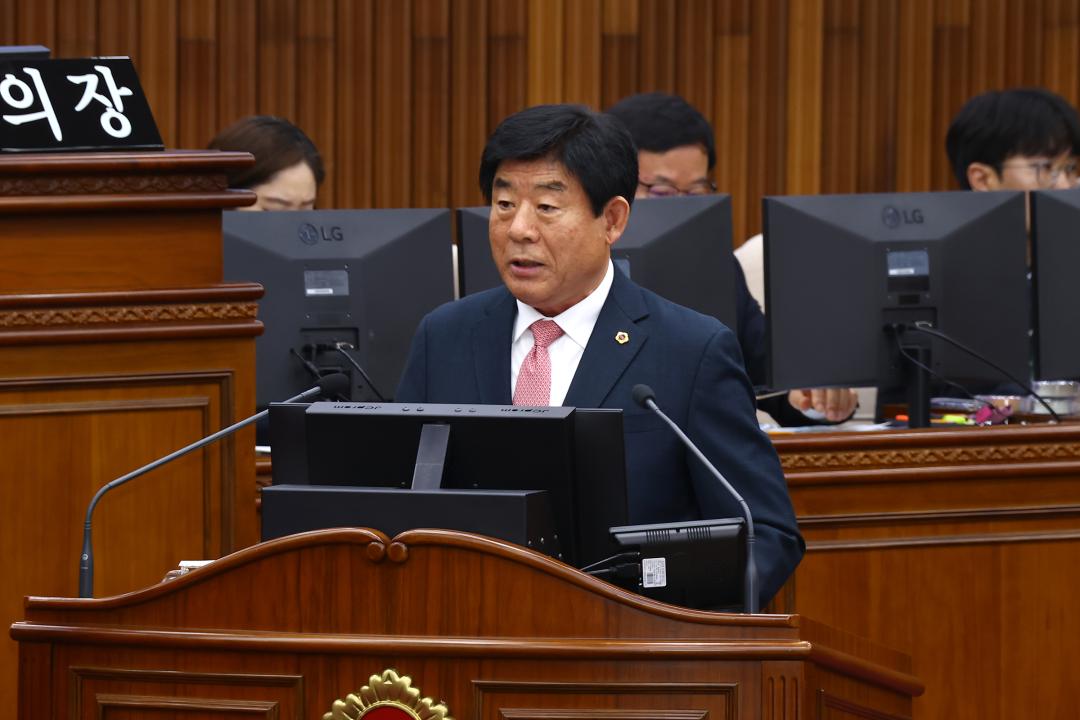 '제344회 제2차 본회의(2026년도 제1회 도정 및 교육행정에 관한 질문)' 게시글의 사진(96) '2026-04-02 제344회 제2차본회의(2026년도 제1회 도정 및 교육행정에 관한 질문) (100) 김기철 의원.jpg'