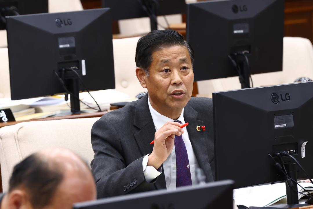 '제342회 제1차 예산결산특별위원회' 게시글의 사진(56) '2025-12-01 제342회 제1차 예산결산특별위원회 (58).jpg'