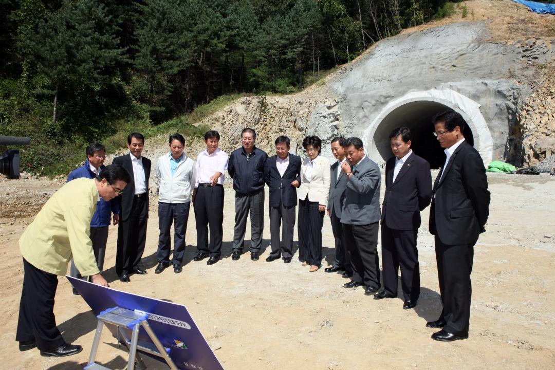 '경춘고속도로 연결도로 건설사업 추진현황 확인' 게시글의 사진(22) '2009-09-10 경춘고속도로 연결도로 건설사업 추진현황 확인 (22).jpg'