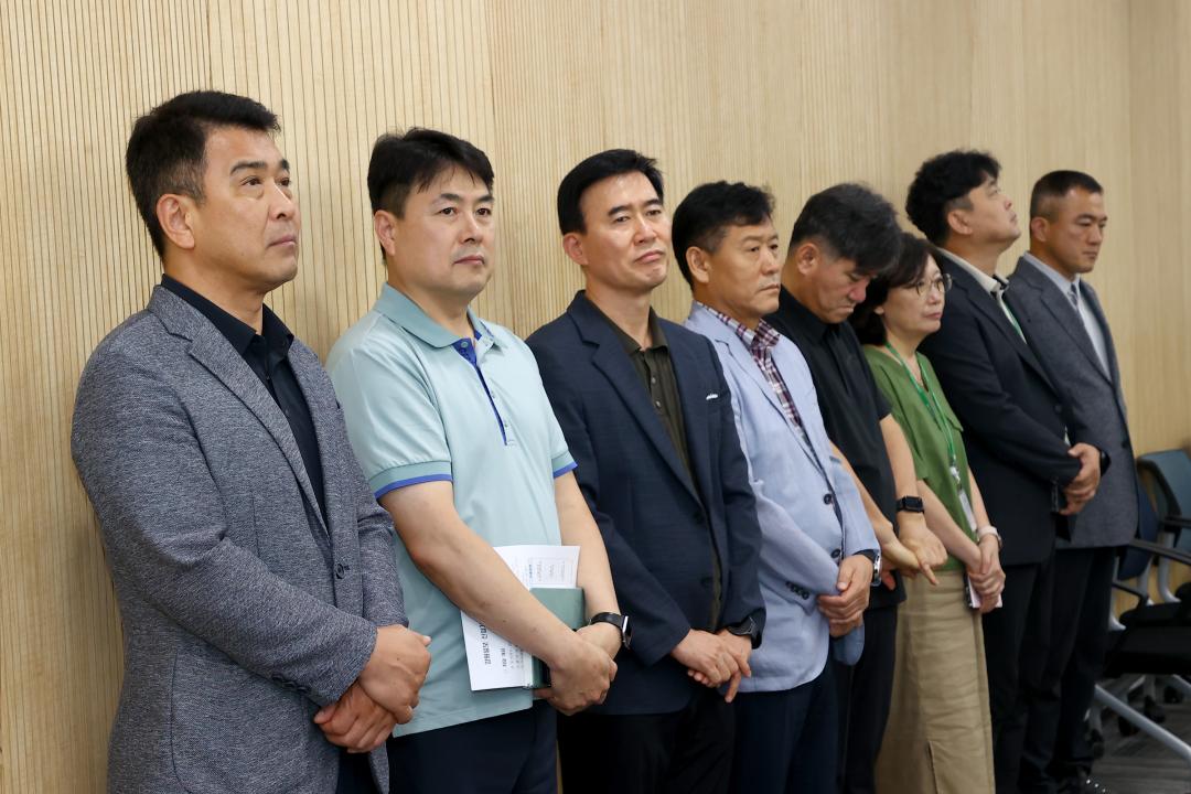 '강원특별자치도의회사무처 공무원 임용장 수여식' 게시글의 사진(43) '2025-07-22 강원특별자치도의회사무처 공무원 임용장 수여식 (43).jpg'