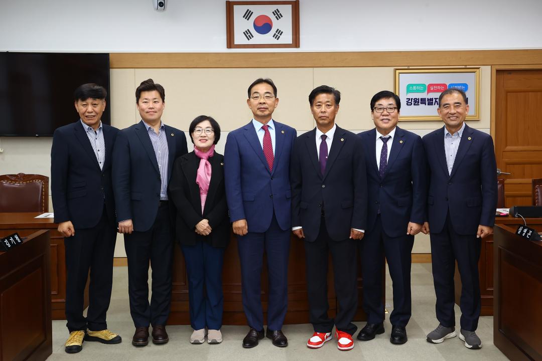 '제341회 석회석 광산지역 지속가능발전 특별위원회' 게시글의 사진(21) '2025-10-21 제341회 제1차 석회석 광산지역 지속가능발전 특별위원회 (21).jpg'