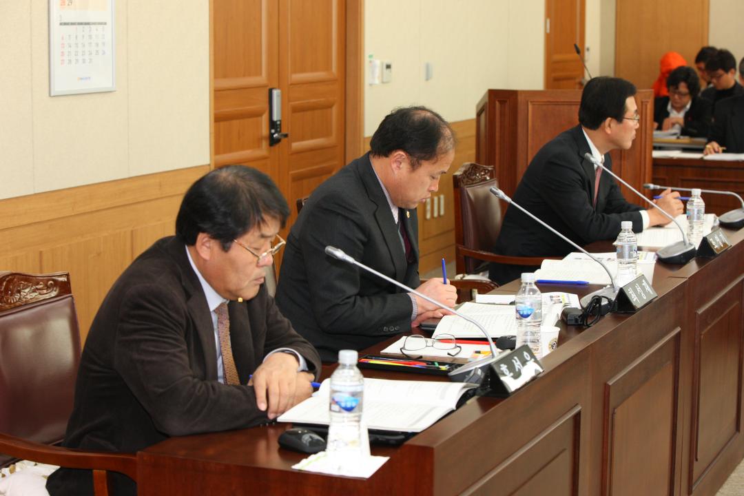 '제252회 제5차 경제건설위원회' 게시글의 사진(3) '2016-02-03 제252회 제5차 경제건설위원회 (3).JPG'