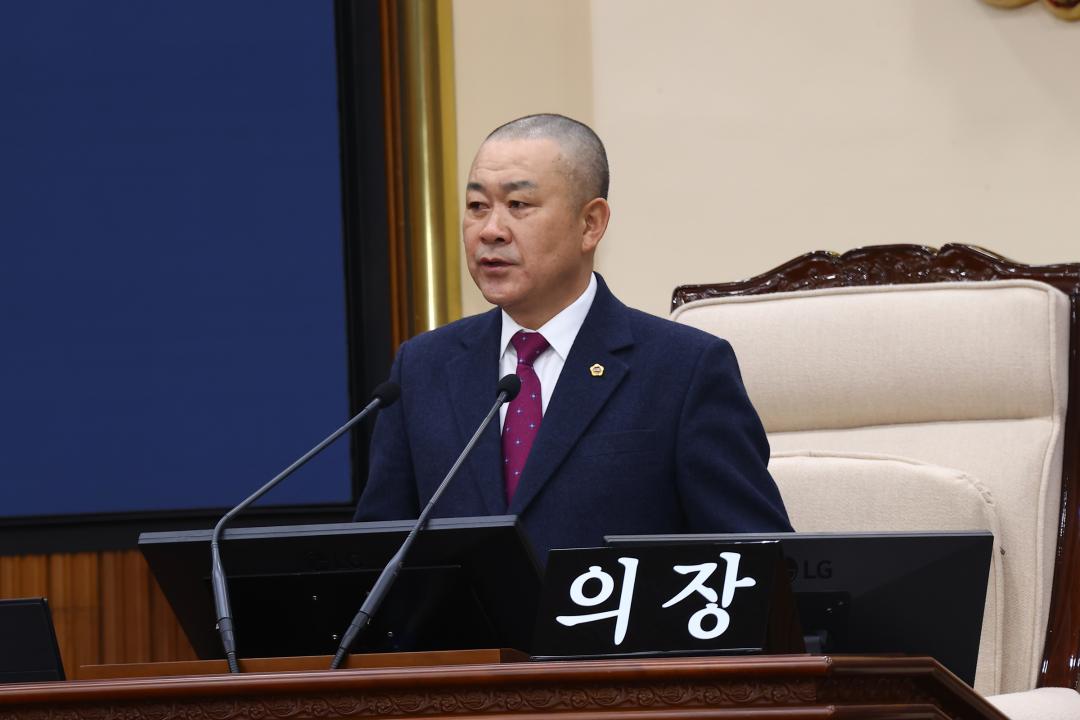 '제343회 제2차 본회의' 게시글의 사진(11) '2026-02-12 제343회 제2차 본회의 (11) 회의진행 김시성의장.jpg'