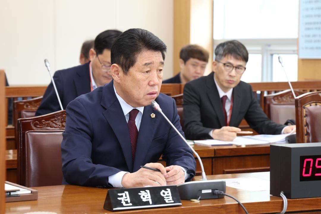 '제336회 제1차 농림수산위원회' 게시글의 사진(17) '2025-04-09 제336회 제1차 농림수산위원회 (17).jpg'