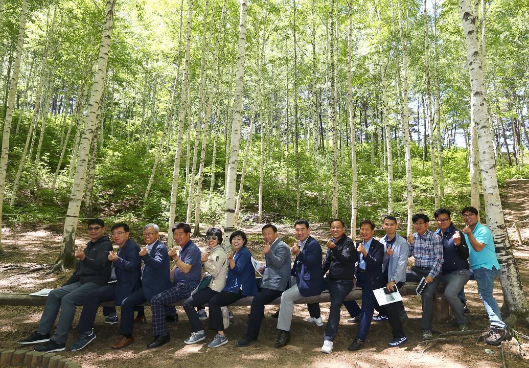 '제281회 농림수산위원회 현지시찰(인제 산불현장 및 산림생태관광지)' 게시글의 사진(32) '2019-05-21 제281회 농림수산위원회 현지시찰(인제 산불현장 및 산림생태관광지) (32).jpg'