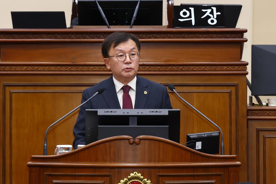 '제344회 제3차 본회의' 게시글의 사진(55) '2026-04-03 제344회 제3차 본회의 (56) 5분자유발언 이무철의원.jpg'