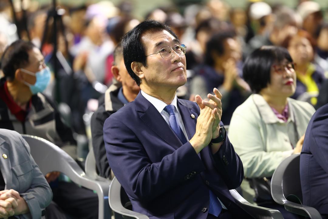 '제47회 흰지팡이의날 기념 강원특별자치도 시각장애인복지대회' 게시글의 사진(13) '2026-10-01 제47회 흰지팡이의날 기념 강원특별자치도 시각장애인복지대회 (13).jpg'