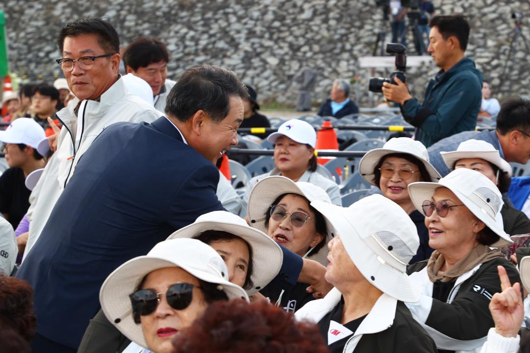 '제33회 강원특별자치도민생활체육대회 개회식' 게시글의 사진(2) '2025-09-26 제33회 강원특별자치도민생활체육대회 개회식 (2).jpg'