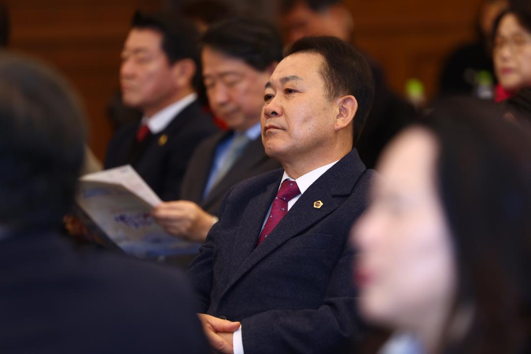 '강원특별자치도 문화예술인 신년교례회, 강원일보 신춘문예 시상식' 게시글의 사진(18) '2026-01-14 강원특별자치도 문화예술인 신년교례회, 강원일보 신춘문예 시상식 (18).jpg'