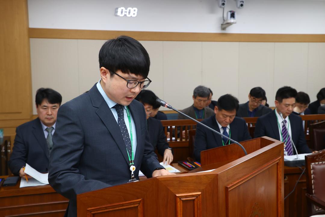 '제343회 제1차 의회운영위원회' 게시글의 사진(3) '2026-02-03 제343회 제1차 의회운영위원회 (3).jpg'