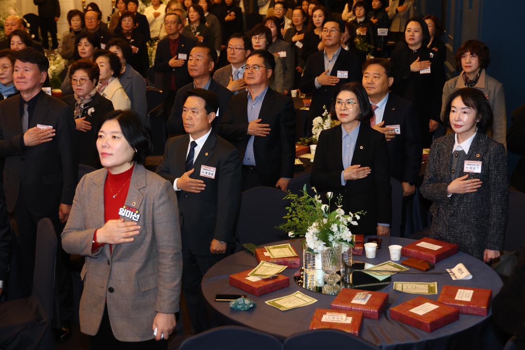 '강원특별자치도여성단체협의회 회장이취임식' 게시글의 사진(12) '2026-02-23 강원특별자치도여성단체협의회 회장이취임식 (12).jpg'