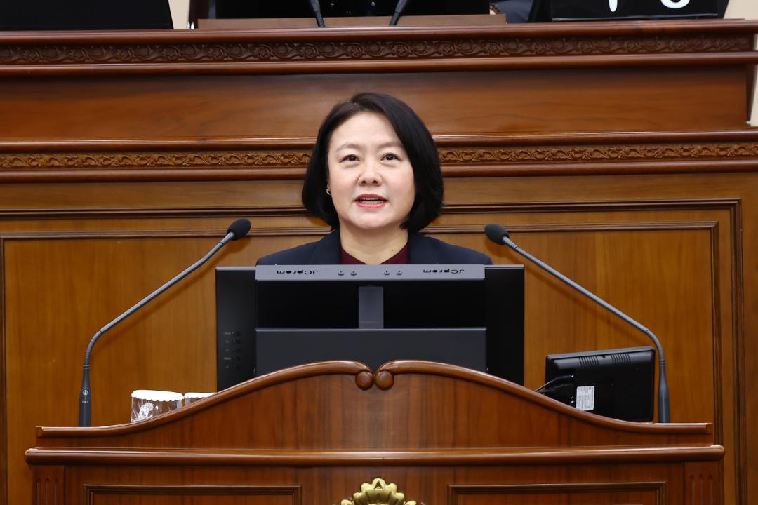 '제341회 제5차 본회의' 게시글의 사진(57) '2025-10-23 제341회 제5차 본회의 (58) 5분자유발언 박윤미의원.jpg'