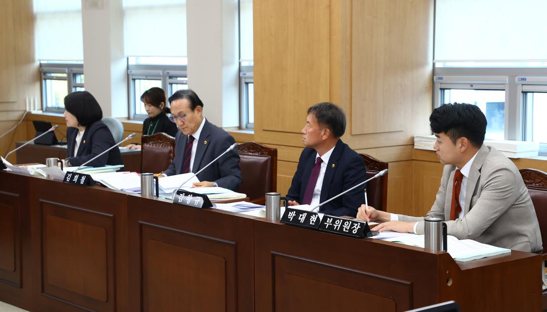 '제342회 제6차 기획행정위원회' 게시글의 사진(5) '2025-11-26 제342회 제6차 기획행정위원회 (5).jpg'