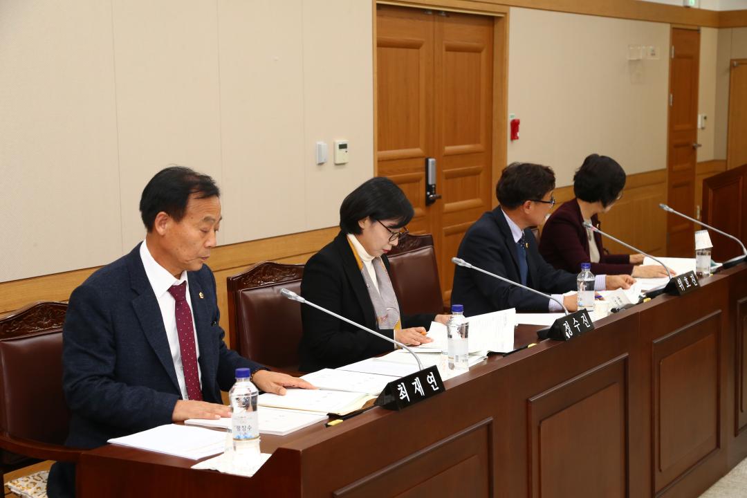 '2019년도 농림수산위원회 행정사무감사(보건환경연구원 소관)' 게시글의 사진(2) '2019-11-12 2019년도 농림수산위원회 행정사무감사(보건환경연구원 소관) (2).JPG'