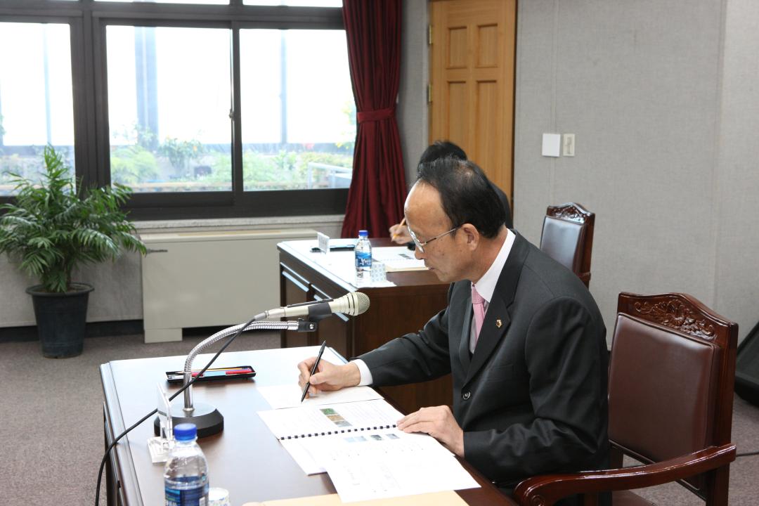 '208회 농림수산위원회 현지시찰' 게시글의 사진(36) '2011-03-16 208회 농림수산위원회 현지시찰 (36).jpg'