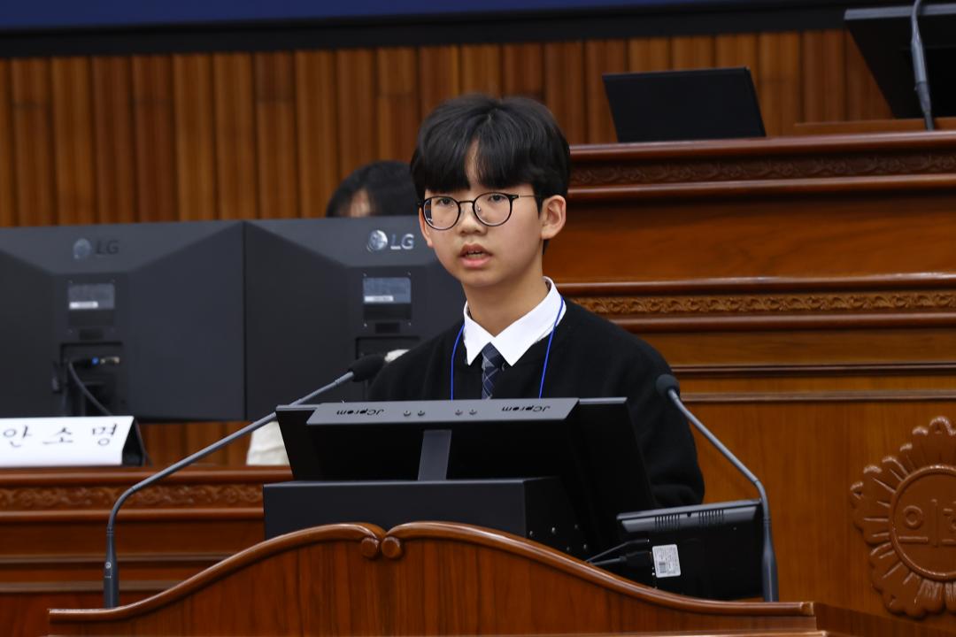 '2026 강원 청소년도의회' 게시글의 사진(46) '2026-04-10 2026 강원 청소년도의회 (45).jpg'