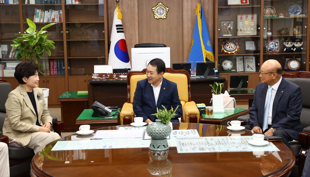 '강원특별자치도의회방문(강원특별자치도의정회)' 게시글의 사진(4) '2024-07-16 강원특별자치도의회방문(강원특별자치도의정회) (4).jpg'