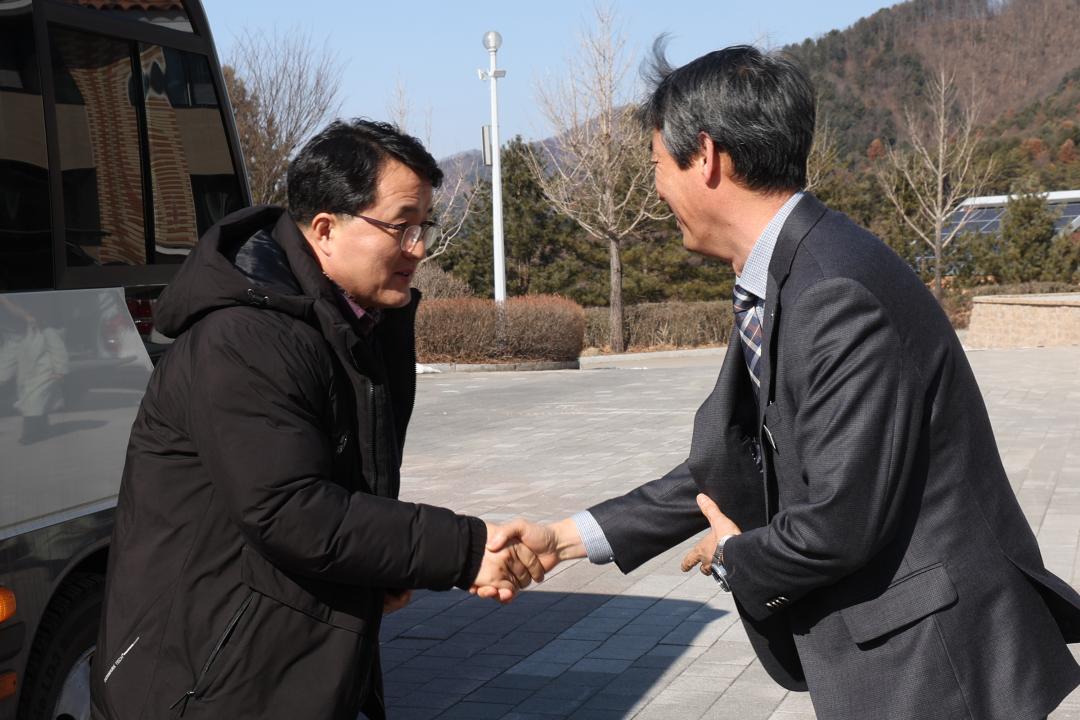 '제334회 교육위원회 현지시찰' 게시글의 사진(3) '2025-02-06 제334회 교육위원회 현지시찰(강원특별자치도교육청 학생교육원) (1).jpg'