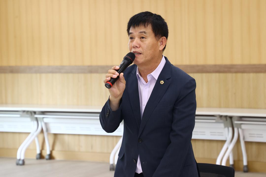 '강원특별자치도의회 교육위원회 의정연찬회' 게시글의 사진(12) '2025-07-18 강원특별자치도의회 교육위원회 의정연찬회 (12).jpg'