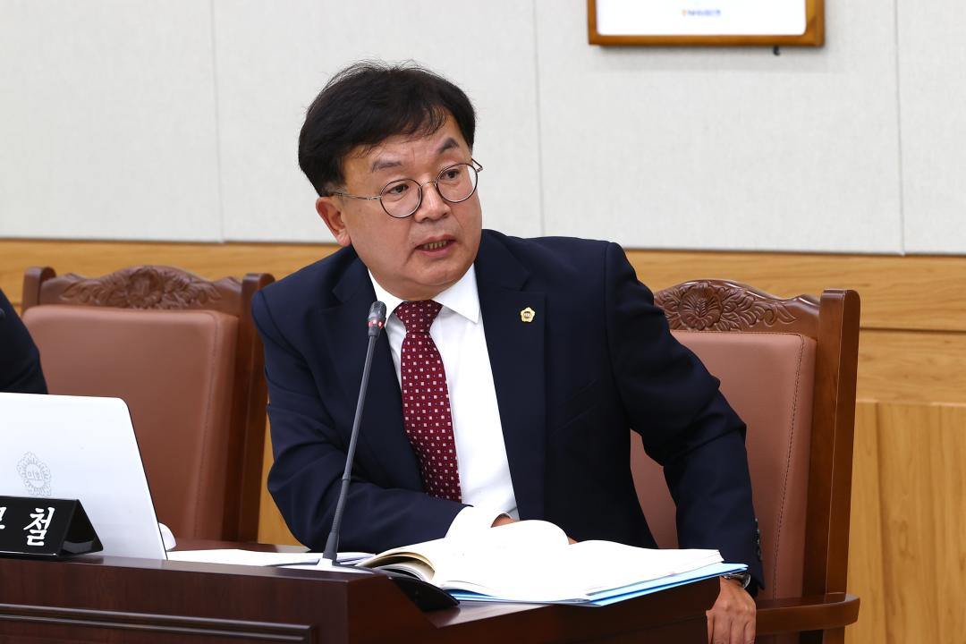 '2025년도 안전건설위원회 행정사무감사(소방본부)' 게시글의 사진(40) '2025-11-06 2025년도 안전건설위원회 행정사무감사(소방본부) (40).jpg'