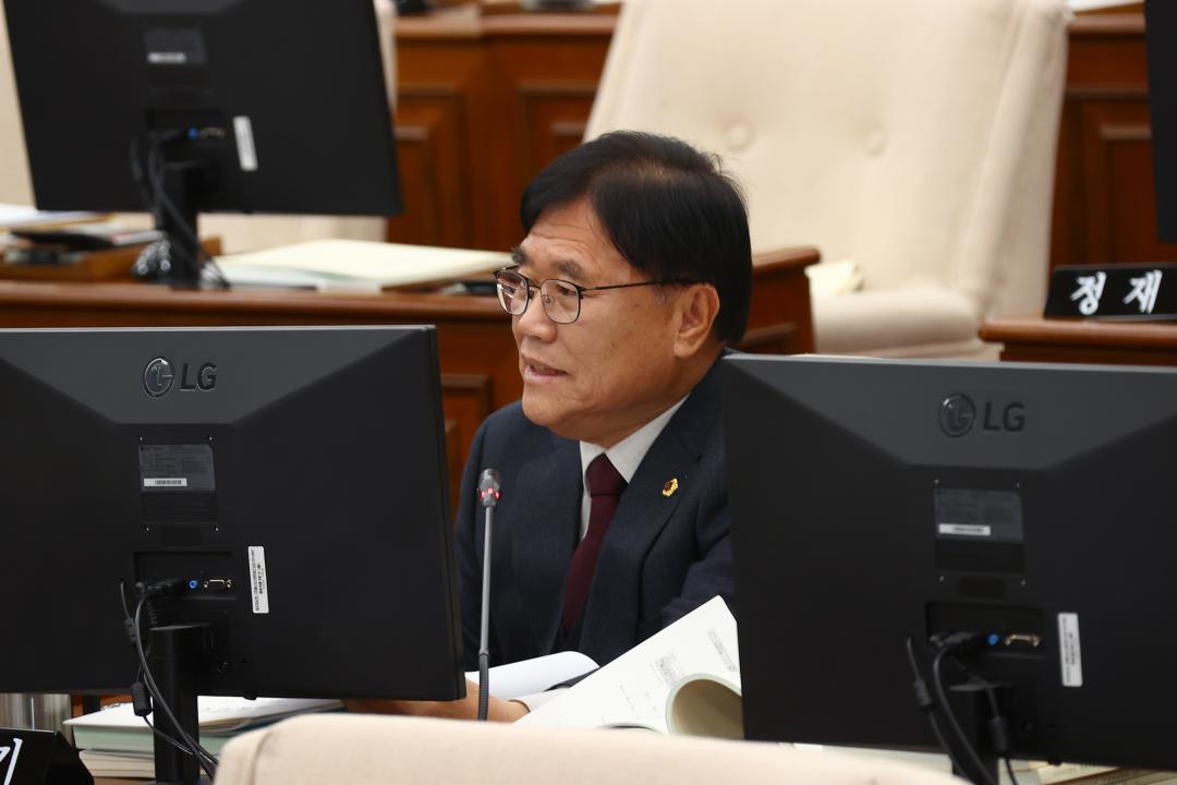 '제333회 제3차 예산결산특별위원회' 게시글의 사진(9) '2024-12-04 제333회 제3차 예산결산특별위원회 (9).jpg'
