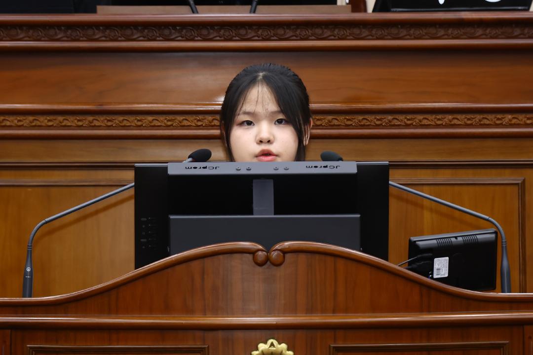 '2026 강원 청소년도의회' 게시글의 사진(260) '2026-04-10 2026 강원 청소년도의회 (260).jpg'