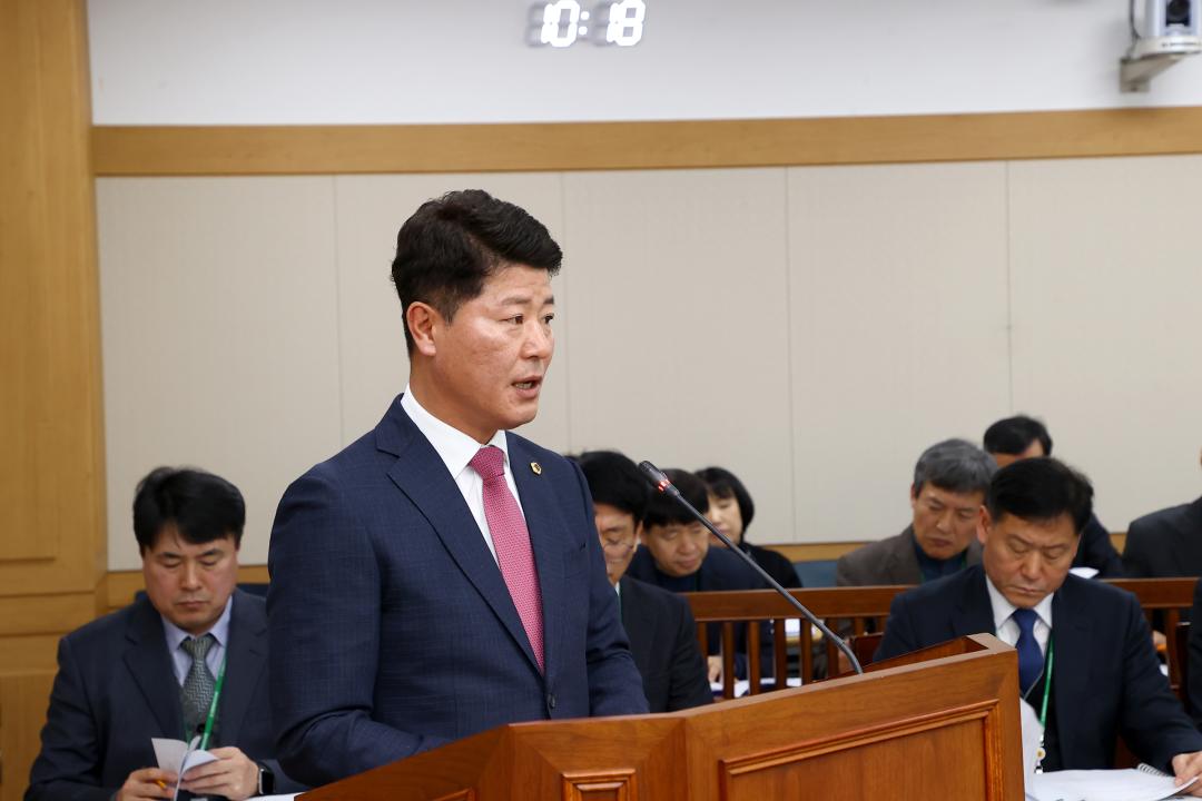 '제343회 제1차 의회운영위원회' 게시글의 사진(17) '2026-02-03 제343회 제1차 의회운영위원회 (18).jpg'