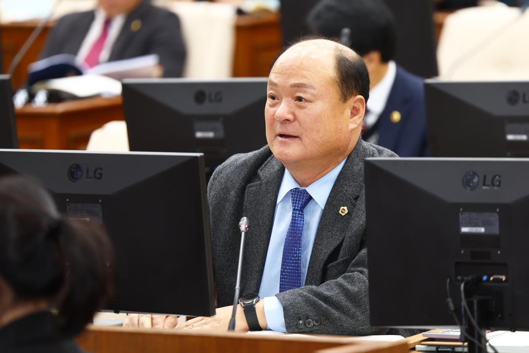 '제342회 제2차 예산결산특별위원회' 게시글의 사진(10) '2025-12-02 제342회 제2차 예산결산특별위원회 (10).jpg'