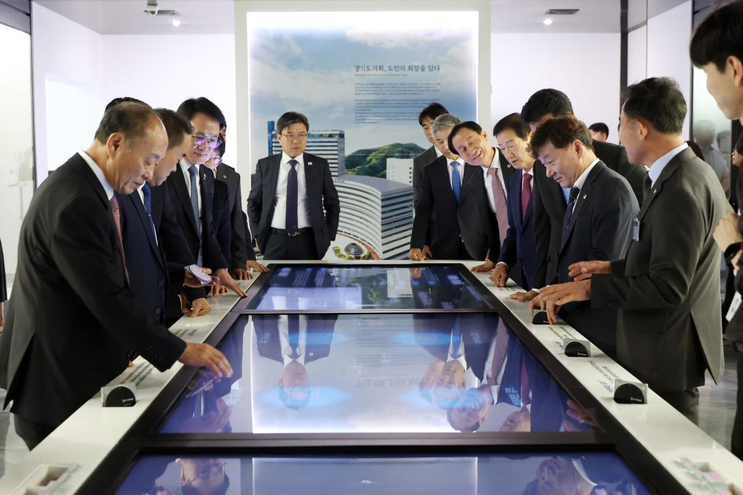 '대한민국시도의회의장협의회 2026년 제6차 임시회' 게시글의 사진(37) '2026-09-29 대한민국시도의회의장협의회 2026년 제6차 임시회 (37).jpg'