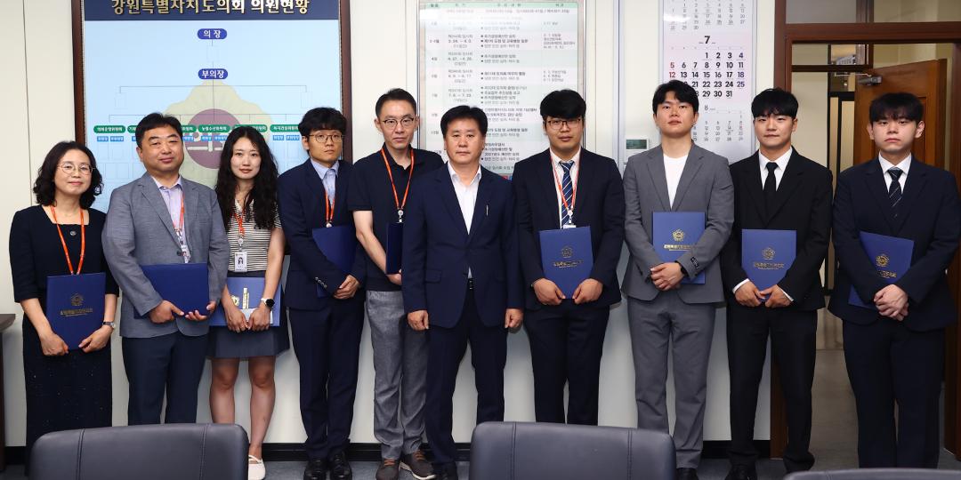 '강원특별자치도의회 인사발령장 전달식' 게시글의 사진(23) '2026-07-01 강원특별자치도의회 인사발령장 전달식 (23).jpg'