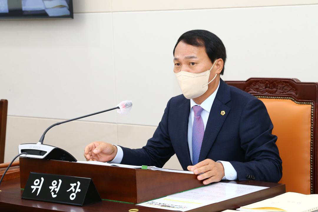 '2022년도 안전건설위원회 행정사무감사(건설교통국)' 게시글의 사진(2) '2022-11-08 2022년도 안전건설위원회 행정사무감사(건설교통국) (2).jpg'