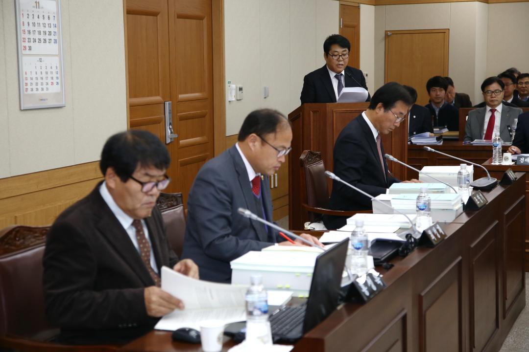 '제251회 제3차 경제건설위원회' 게시글의 사진(3) '2015-11-26 제251회 제3차 경제건설위원회 (3).JPG'