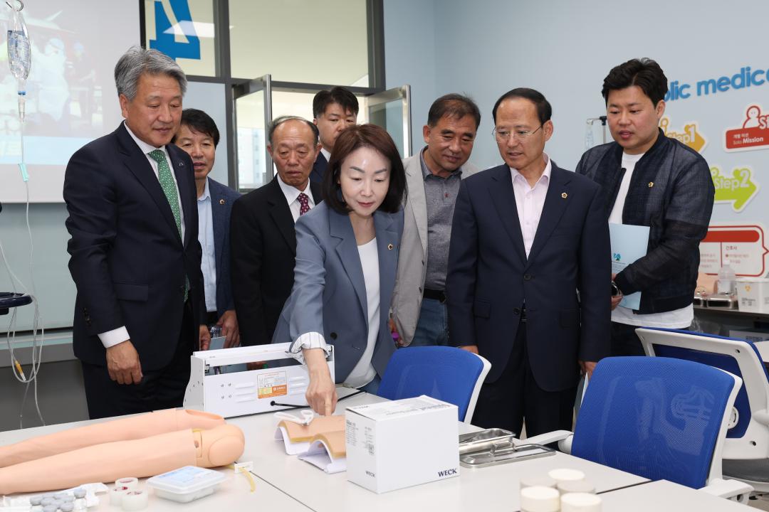 '제328회 교육위원회 현지시찰' 게시글의 사진(40) '2024-05-10 제328회 교육위원회 현지시찰(진로교육원) (40).jpg'