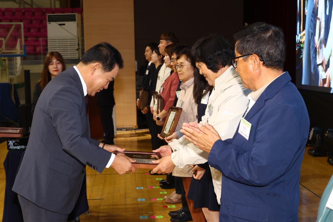 '제24회 강원특별자치도 사회복지사 대회' 게시글의 사진(44) '2025-09-30 제24회 강원특별자치도 사회복지사 대회 (44).jpg'