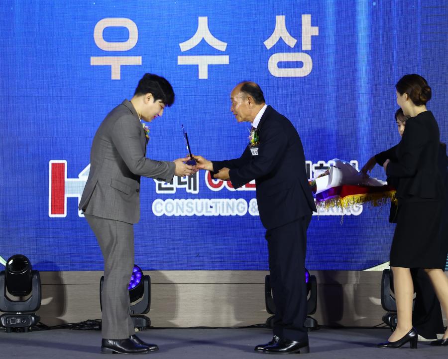'제8회 강원특별자치도 일자리대상 시상식' 게시글의 사진(17) '2026-07-28 제8회 강원특별자치도 일자리대상 시상식 (17).jpg'