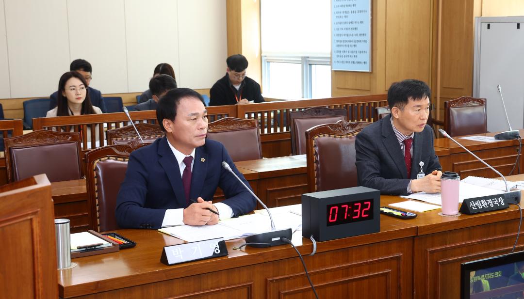 '제344회 제1차 농림수산위원회' 게시글의 사진(24) '2026-03-26 제344회 제1차 농림수산위원회 (23).jpg'