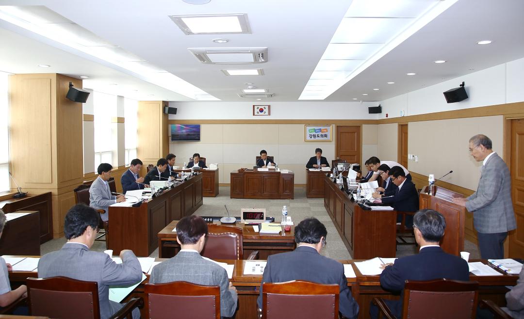 '제247회 제4차 농림수산위원회' 게시글의 사진(11) '2015-07-14 제247회 제4차 농림수산위원회 (11).jpg'