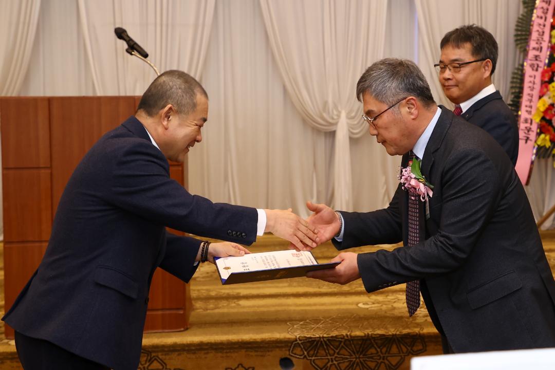 '대한기계설비건설협회 강원특별자치도회 제37회 정기종회' 게시글의 사진(16) '2026-02-26 대한기계설비건설협회 강원특별자치도회 제37회 정기종회 (16).jpg'